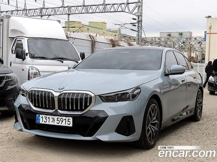 BMW 5-Series 2025 из KR, фото 1