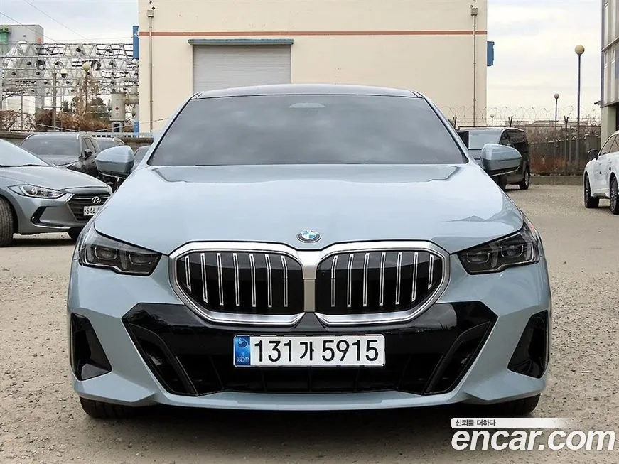 BMW 5-Series 2025 из KR, фото 3