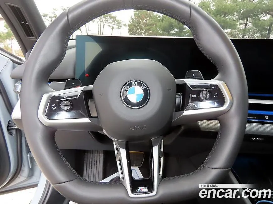 BMW 5-Series 2025 из KR, фото 8