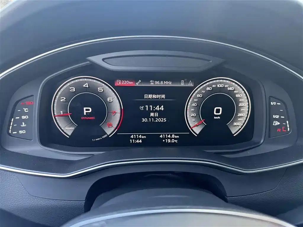 Audi A6L 2024 из CN, фото 4