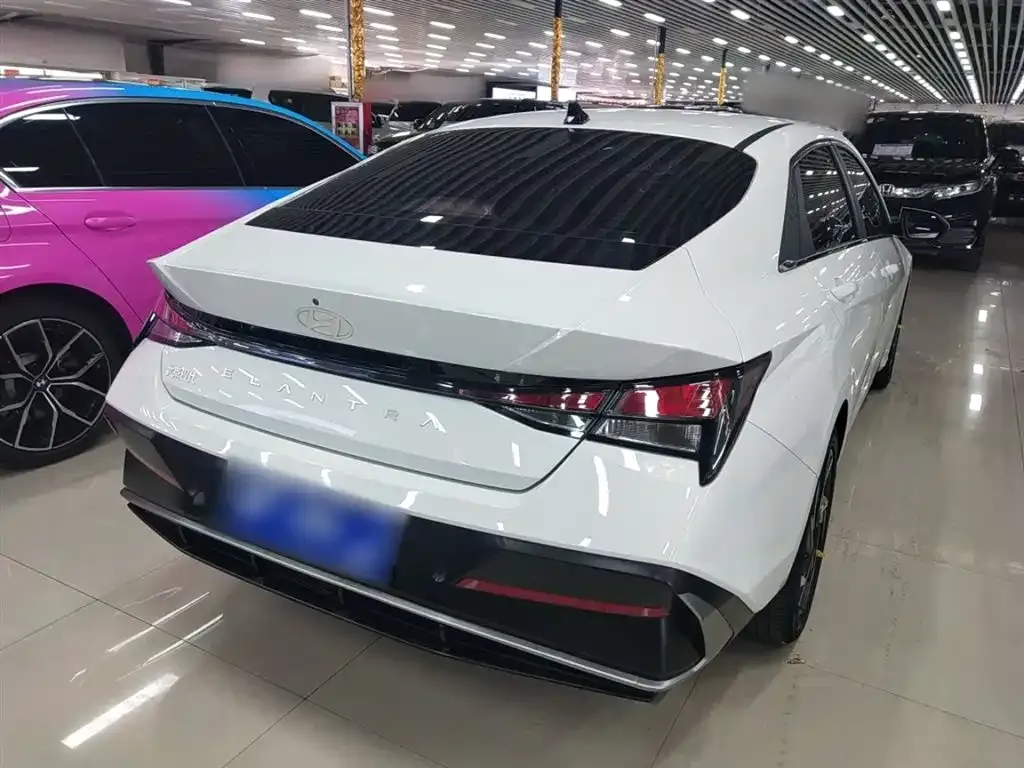 Hyundai Elantra 2024 из CN, фото 7