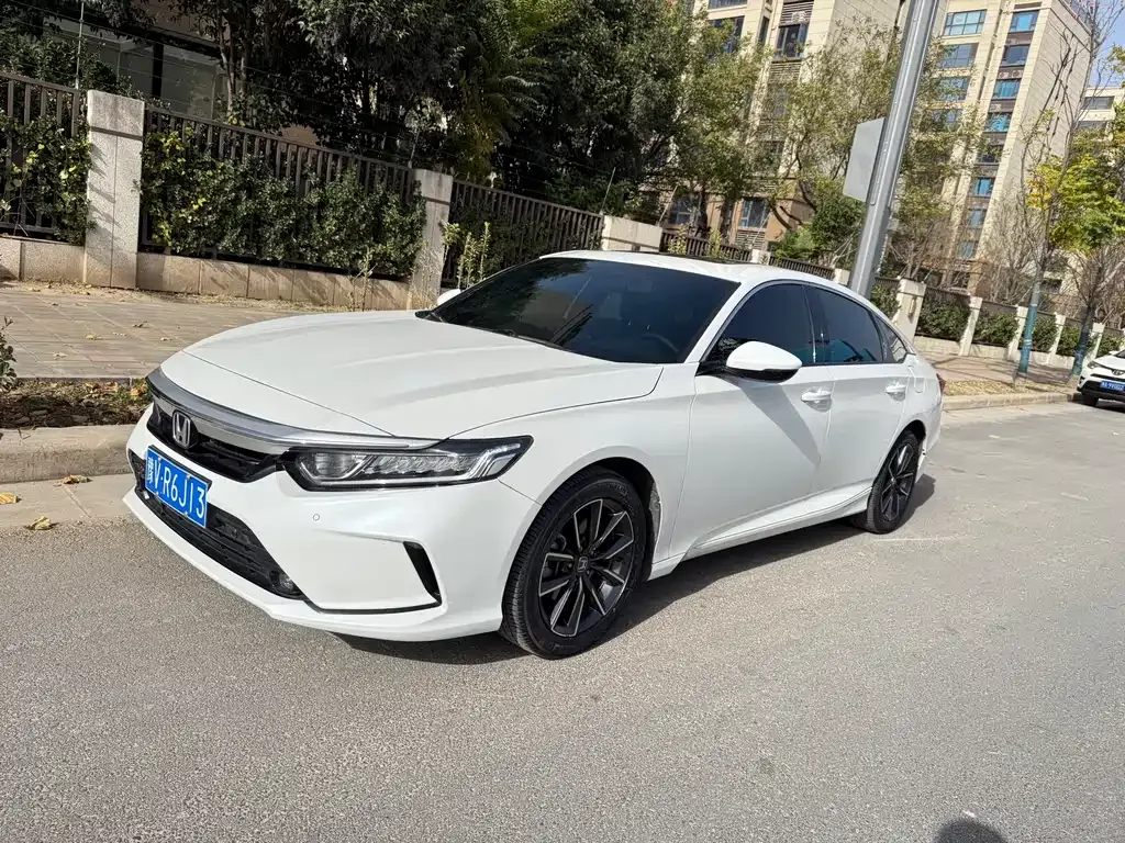 Honda Inspire — фото 1