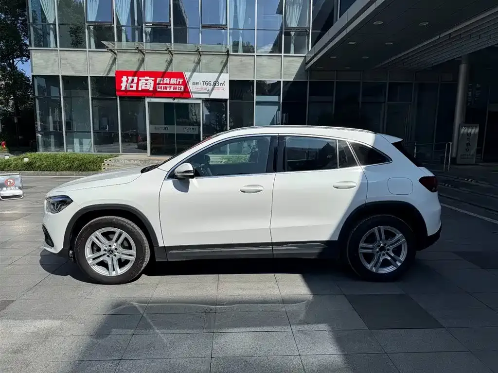 Mercedes-Benz GLA 2023 из CN, фото 4