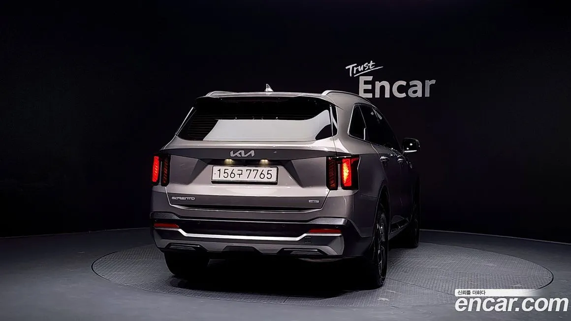 Kia Sorento — фото 4