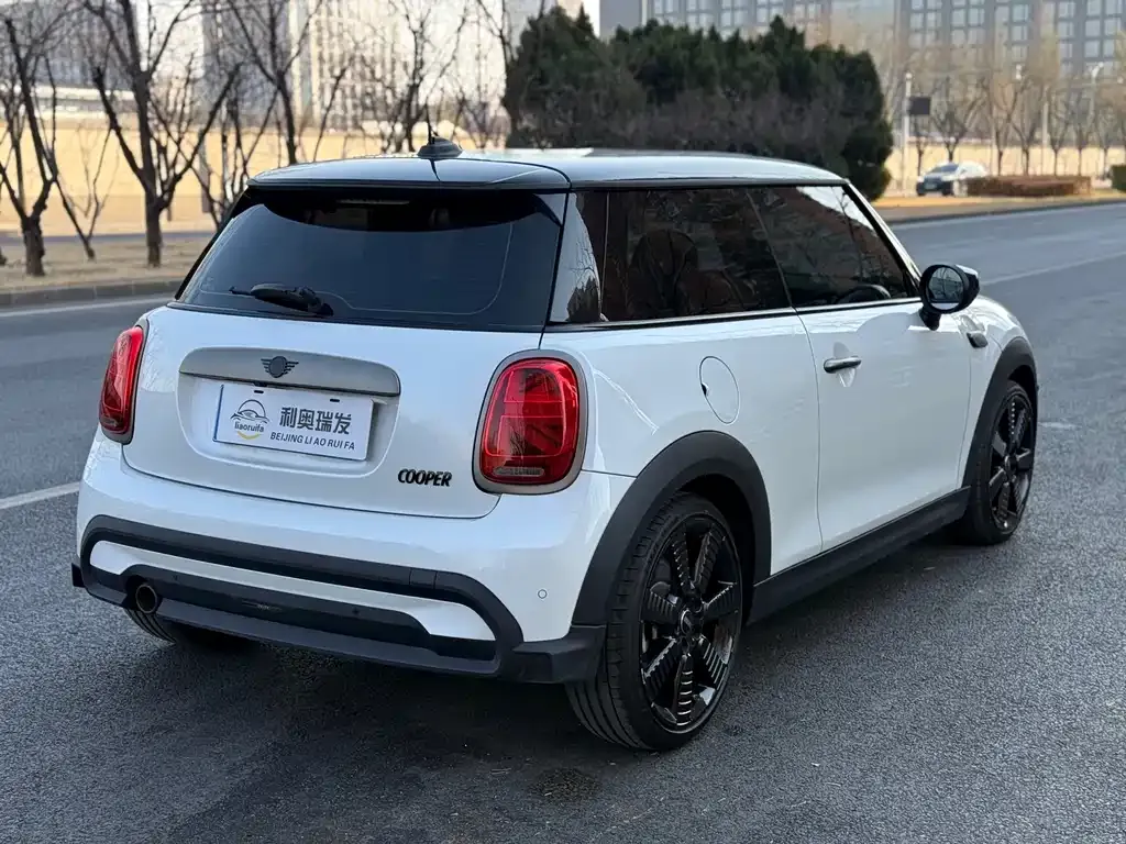 MINI Cooper (3-door) 2024 из CN, фото 4