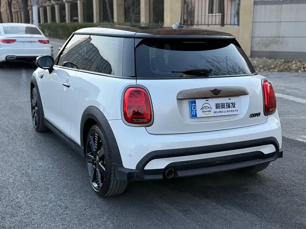 MINI Cooper (3-door) 2024 из CN, фото 6
