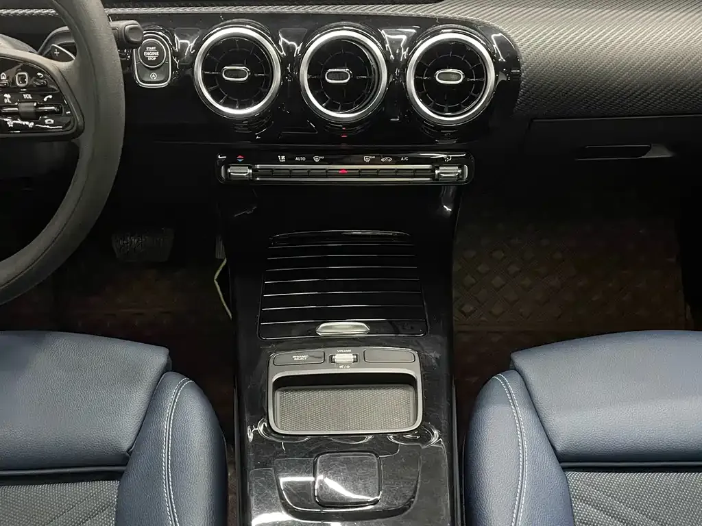 Mercedes-Benz A-Class 2021 из CN, фото 6