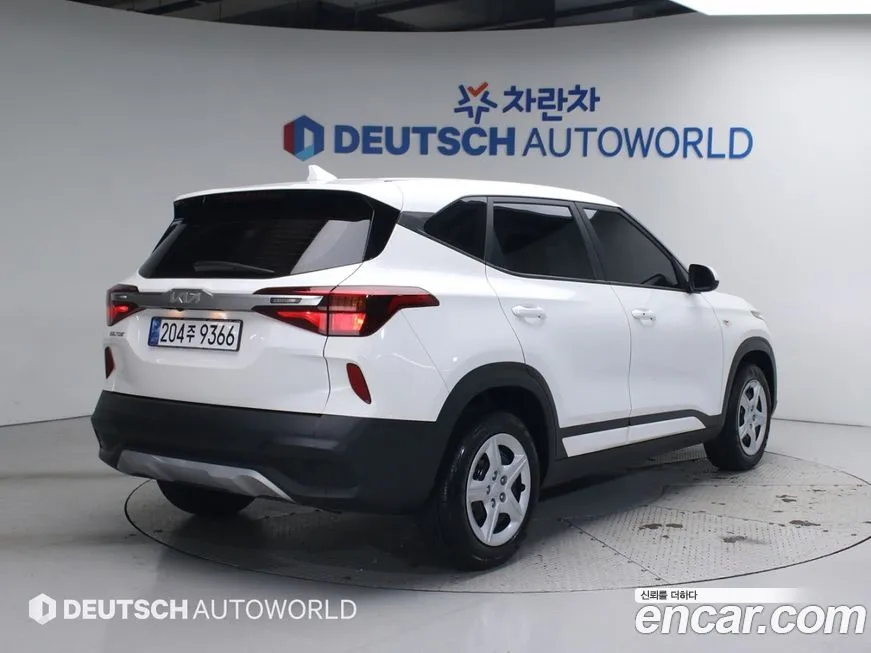 Kia Seltos 2023 из KR, фото 2