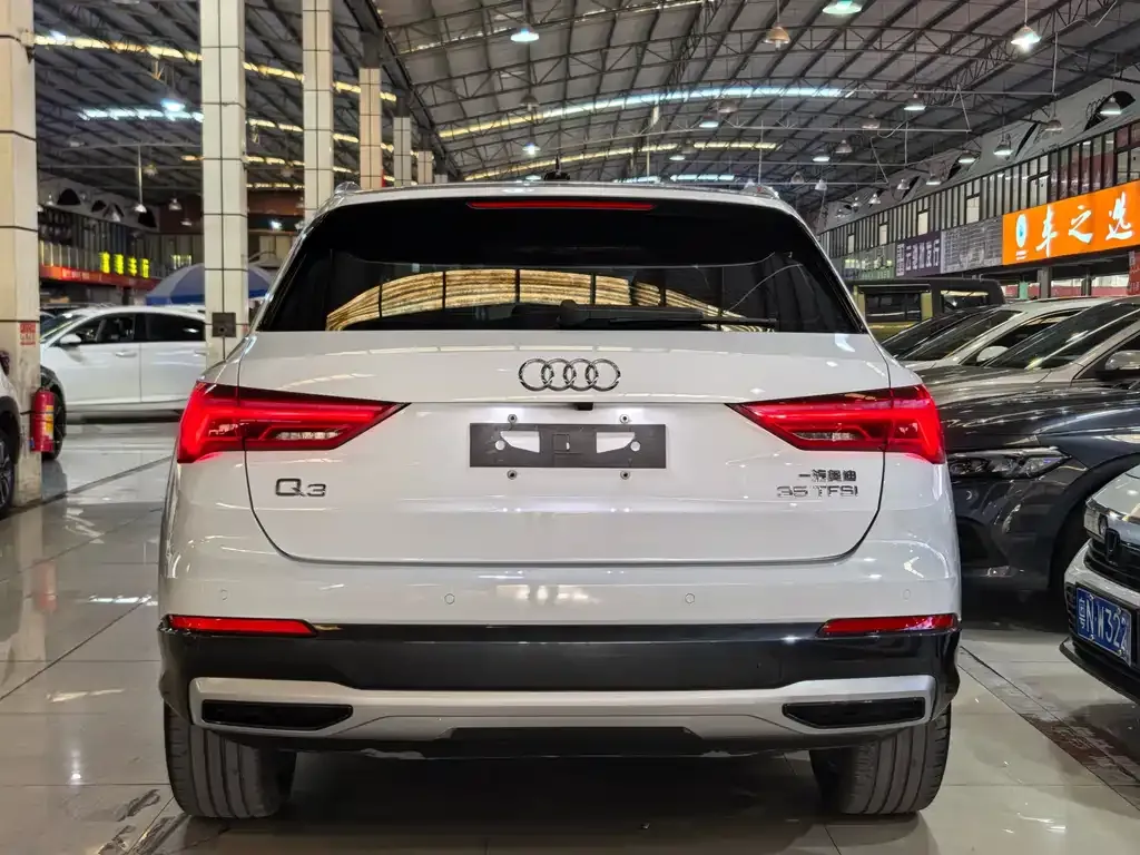 Audi Q3 — фото 5