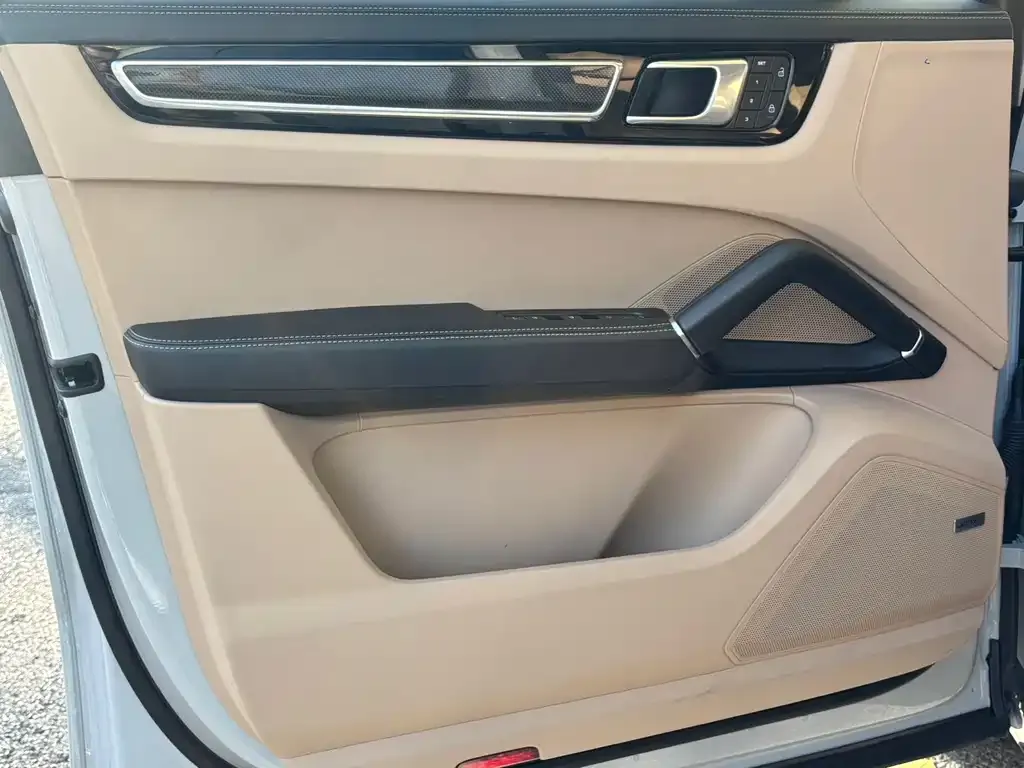 Porsche Cayenne 2023 из CN, фото 10