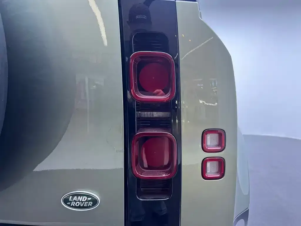Land Rover Defender 2022 из CN, фото 9