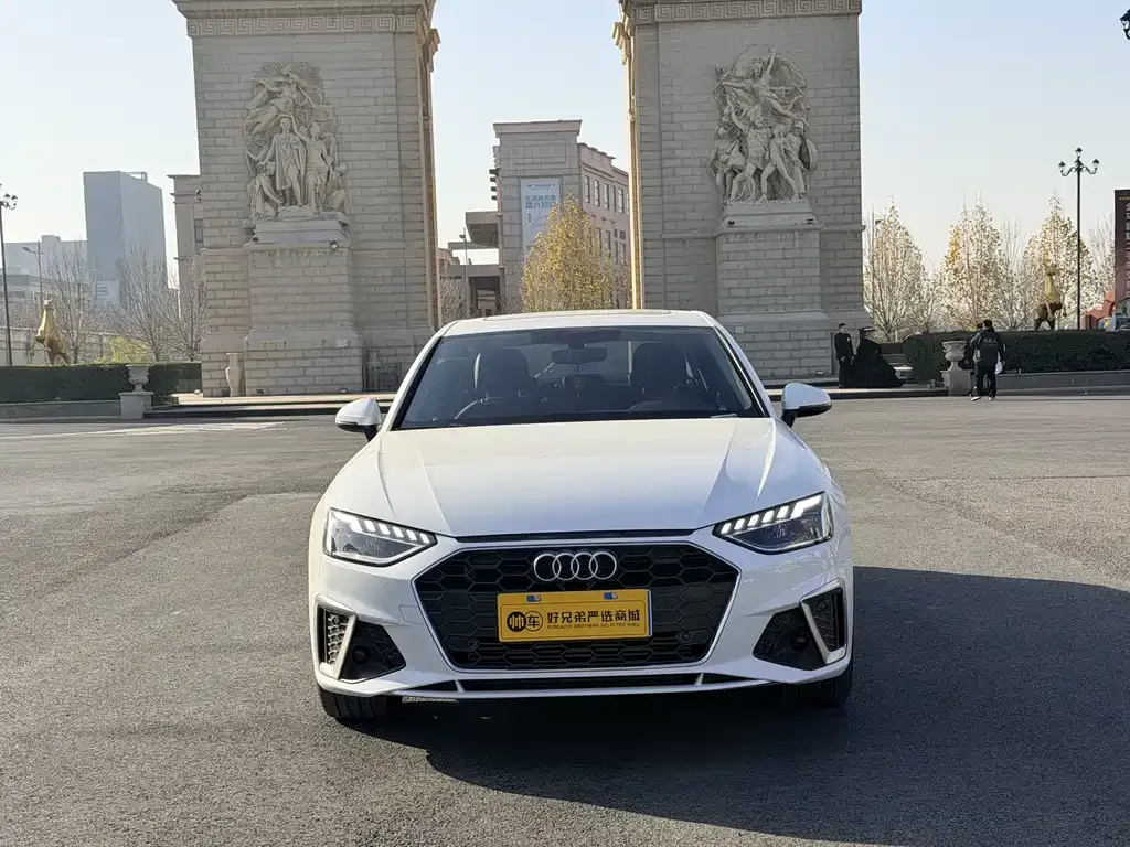 Audi A4L 2024 из CN, фото 2