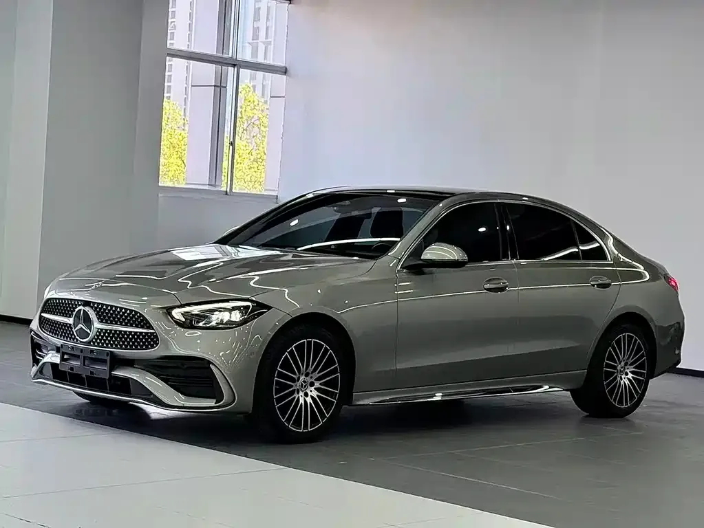 Mercedes-Benz C-Class — фото 1