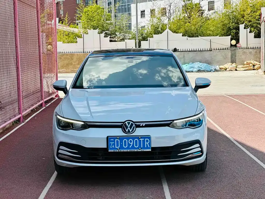 Volkswagen Golf 2021 из CN, фото 2