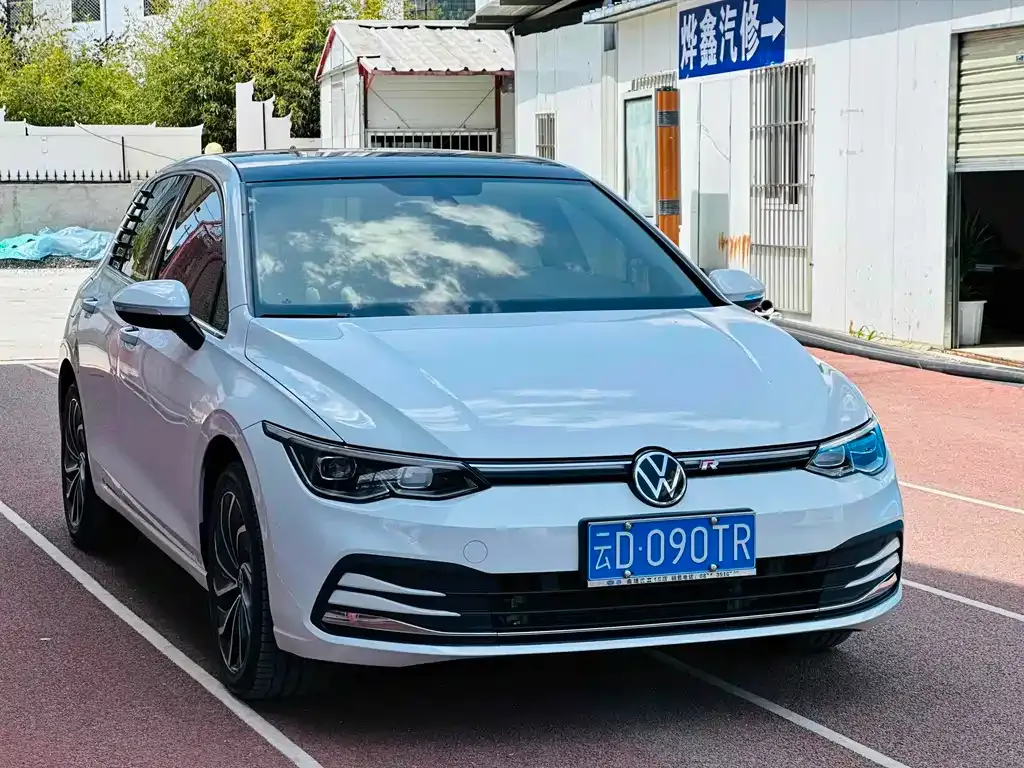 Volkswagen Golf 2021 из CN, фото 3