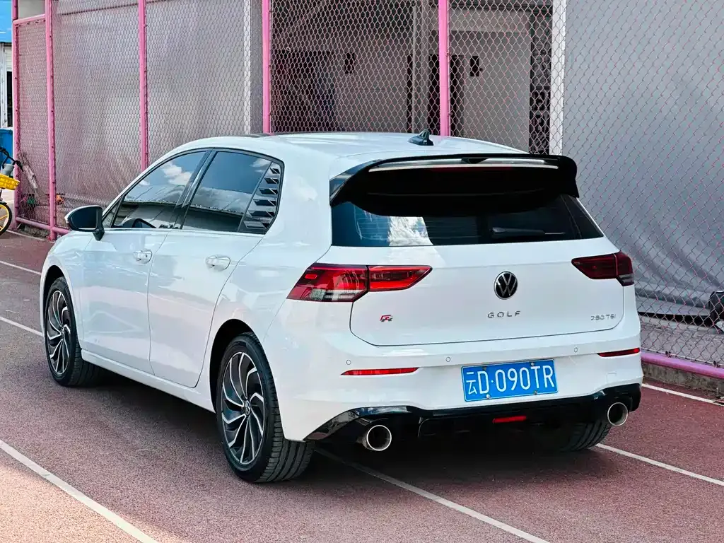Volkswagen Golf 2021 из CN, фото 9