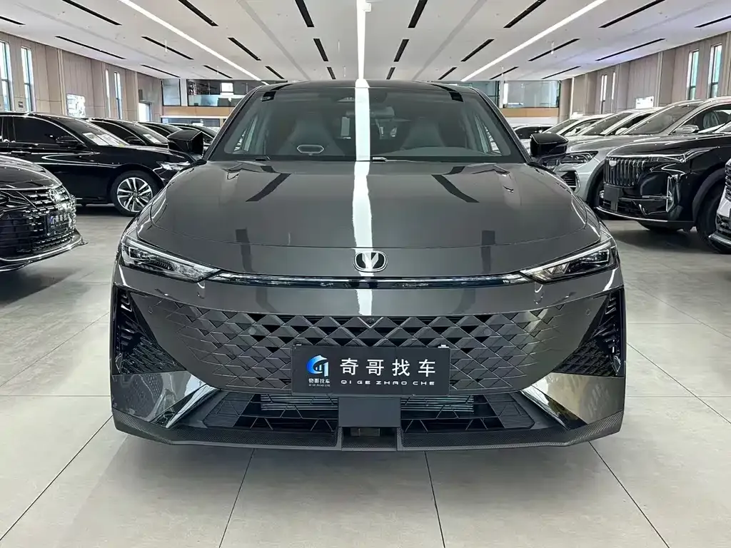 Changan UNI-V 2025 из CN, фото 2