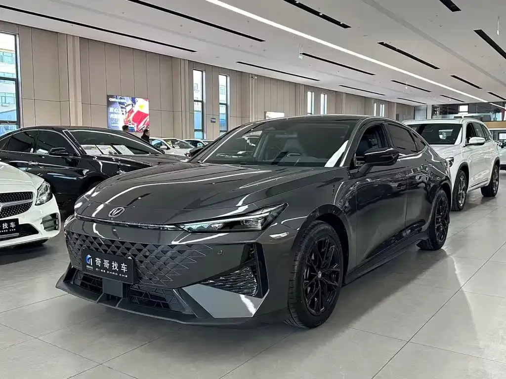 Changan UNI-V 2025 из CN, фото 3