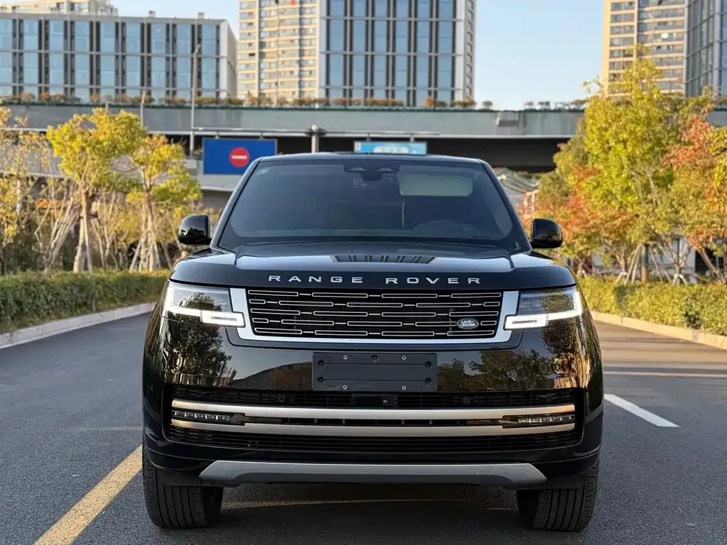 Land Rover Range Rover 2023 из CN, фото 2
