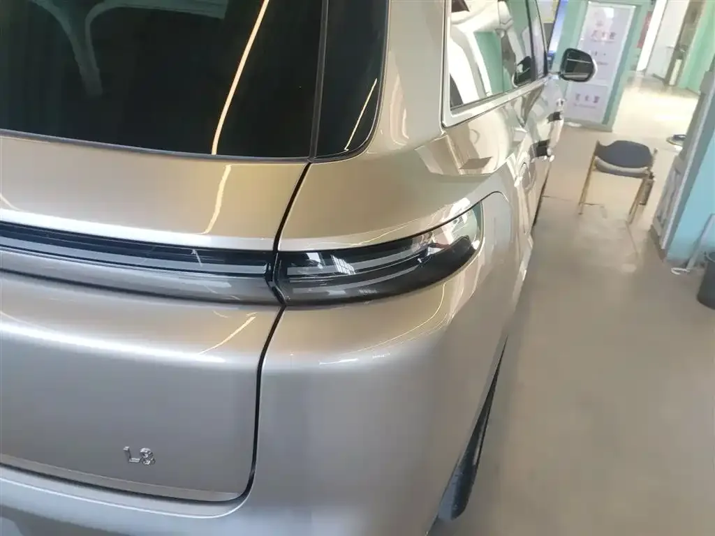 Li Auto L8 2024 из CN, фото 8