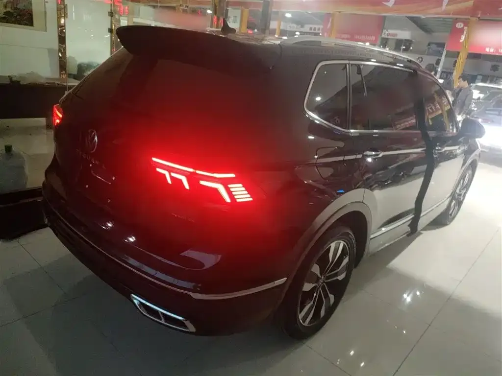 Volkswagen Tiguan L 2022 из CN, фото 7