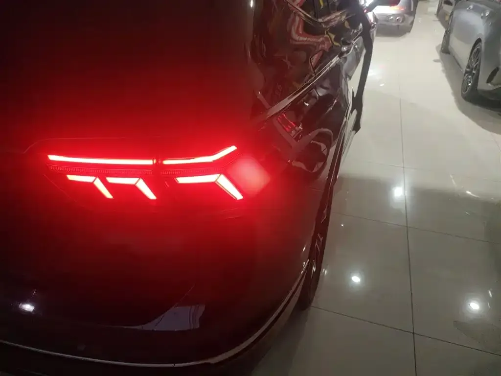Volkswagen Tiguan L 2022 из CN, фото 8