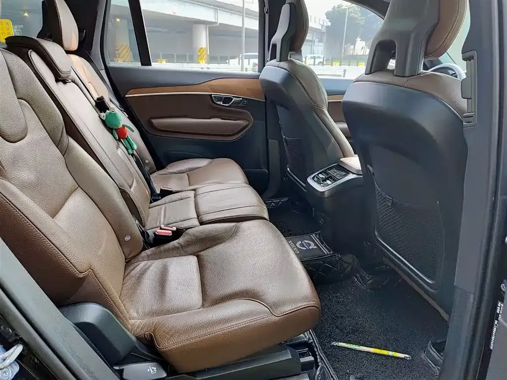 Volvo XC90 2021 из CN, фото 10