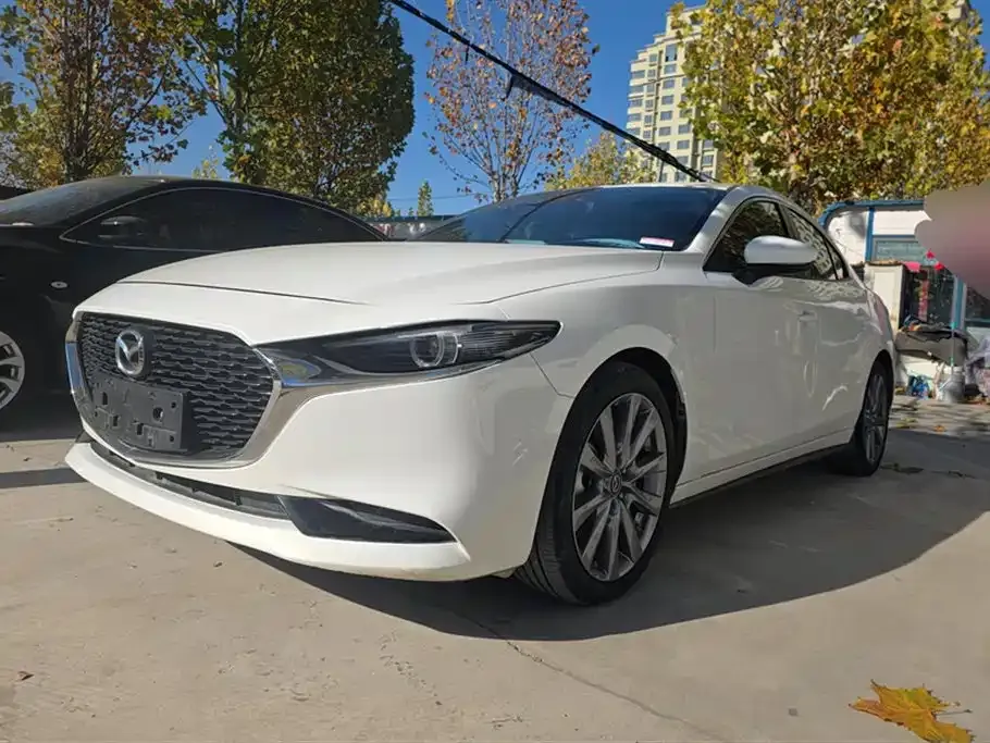 Mazda 3 Axela 2022 из CN, фото 1