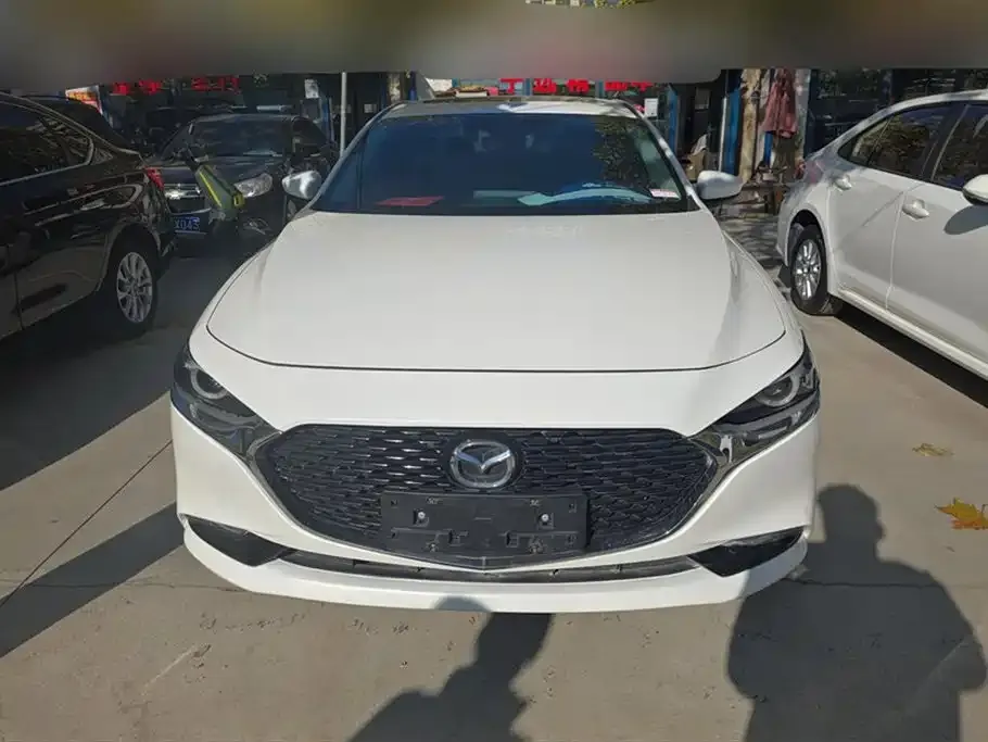 Mazda 3 Axela 2022 из CN, фото 2