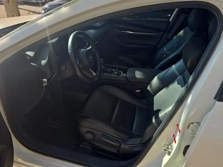 Mazda 3 Axela 2022 из CN, фото 9