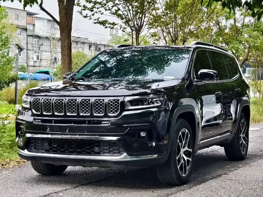 Jeep Grand Commander — фото 1