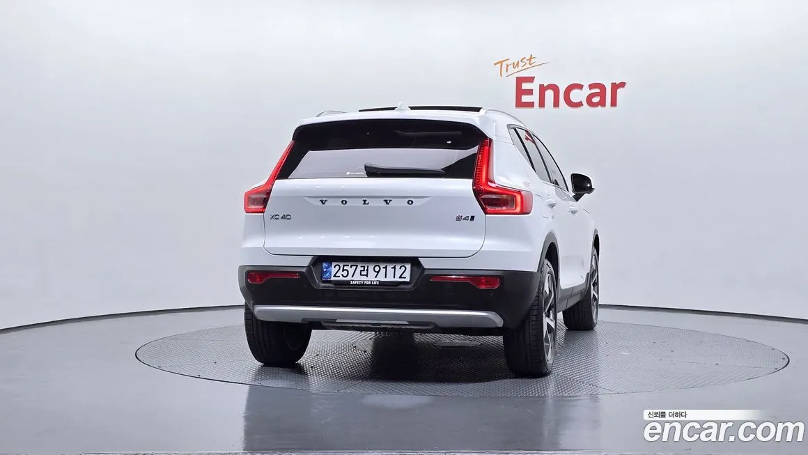Volvo XC40 2024 из KR, фото 4