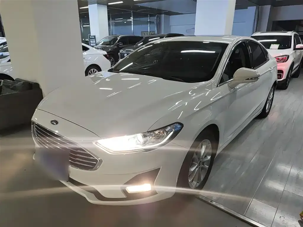 Ford Mondeo 2021 из CN, фото 1