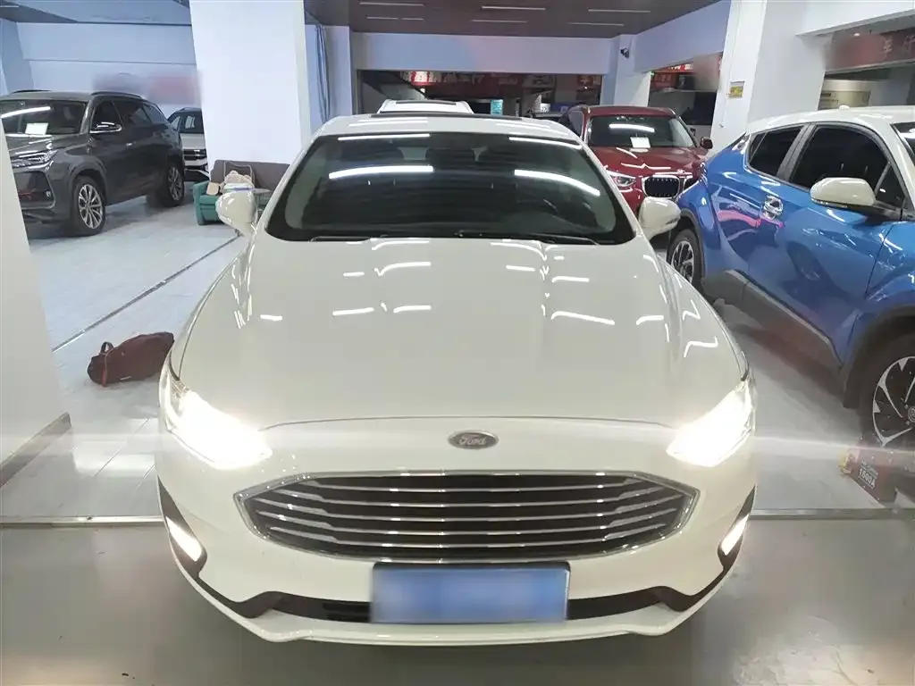 Ford Mondeo 2021 из CN, фото 3