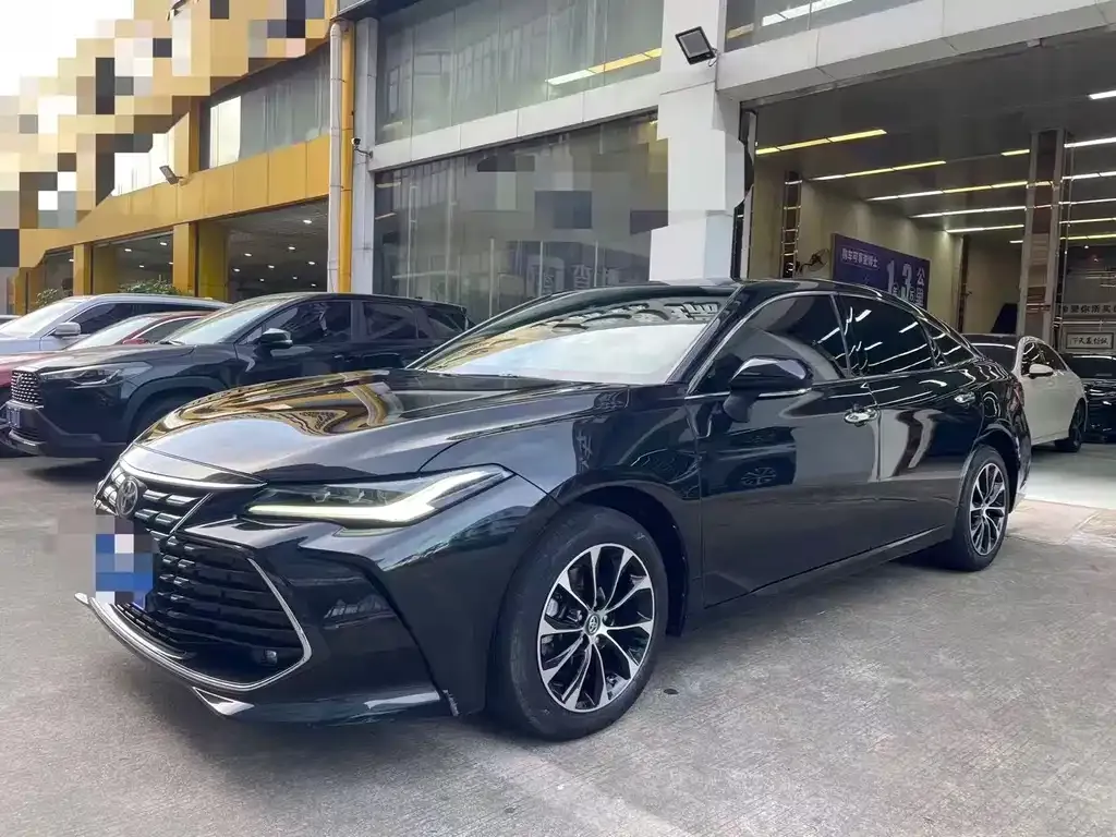 Toyota Avalon 2022 из CN, фото 1