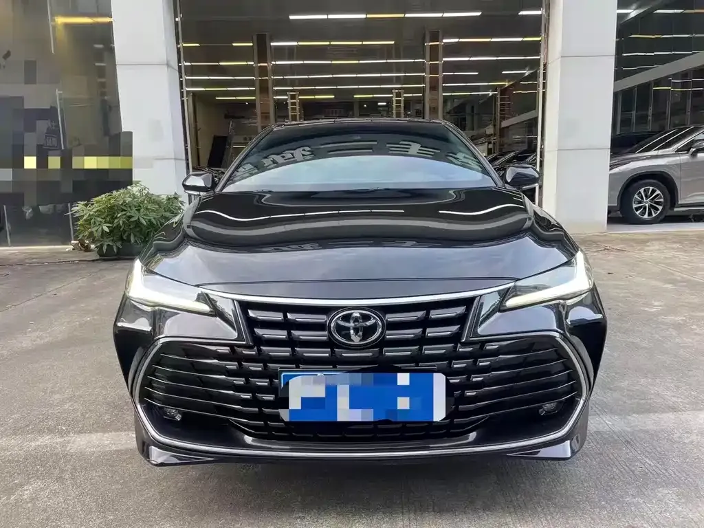 Toyota Avalon 2022 из CN, фото 2