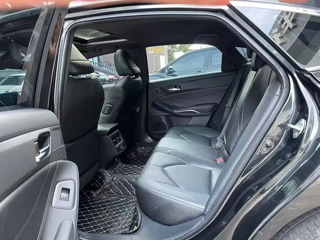 Toyota Avalon 2022 из CN, фото 6