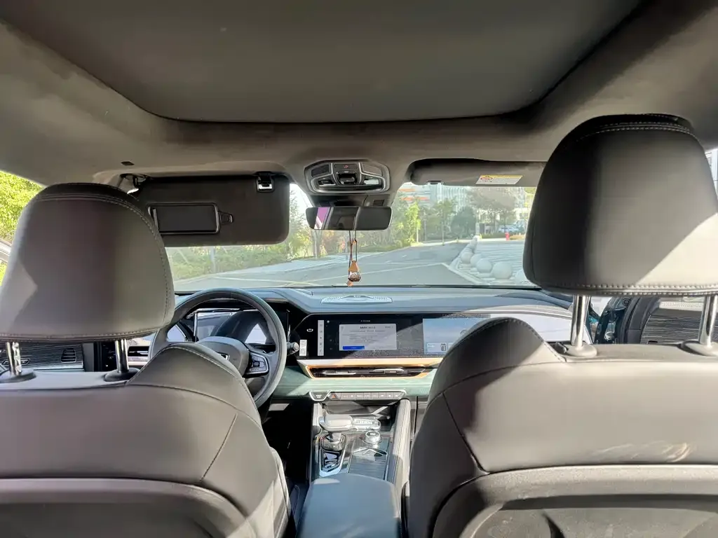 Geely Xingyue L 2024 из CN, фото 5