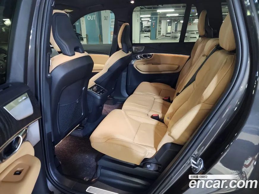 Volvo XC90 2024 из KR, фото 8