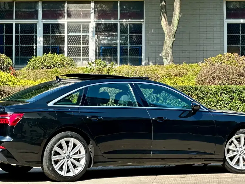 Audi A6L 2021 из CN, фото 2