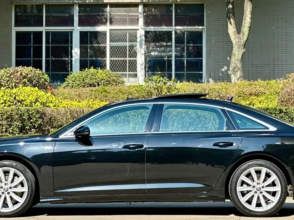 Audi A6L 2021 из CN, фото 4