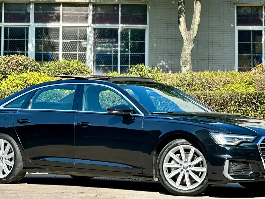 Audi A6L 2021 из CN, фото 8