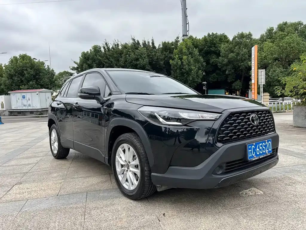 Toyota Corolla Cross 2024 из CN, фото 3