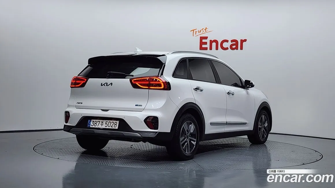 Kia Niro 2022 из KR, фото 2