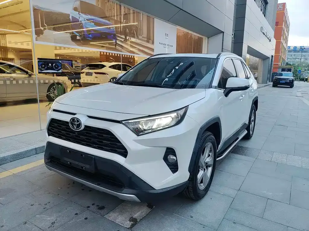 Toyota RAV4 2021 из CN, фото 1