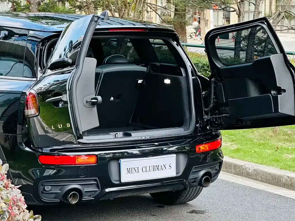 [object Object] Mini Clubman 2024 из CN, фото 9