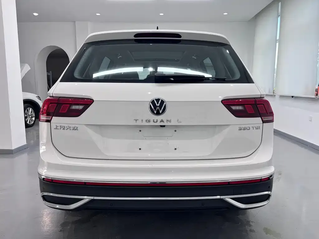 Volkswagen Tiguan L — фото 5
