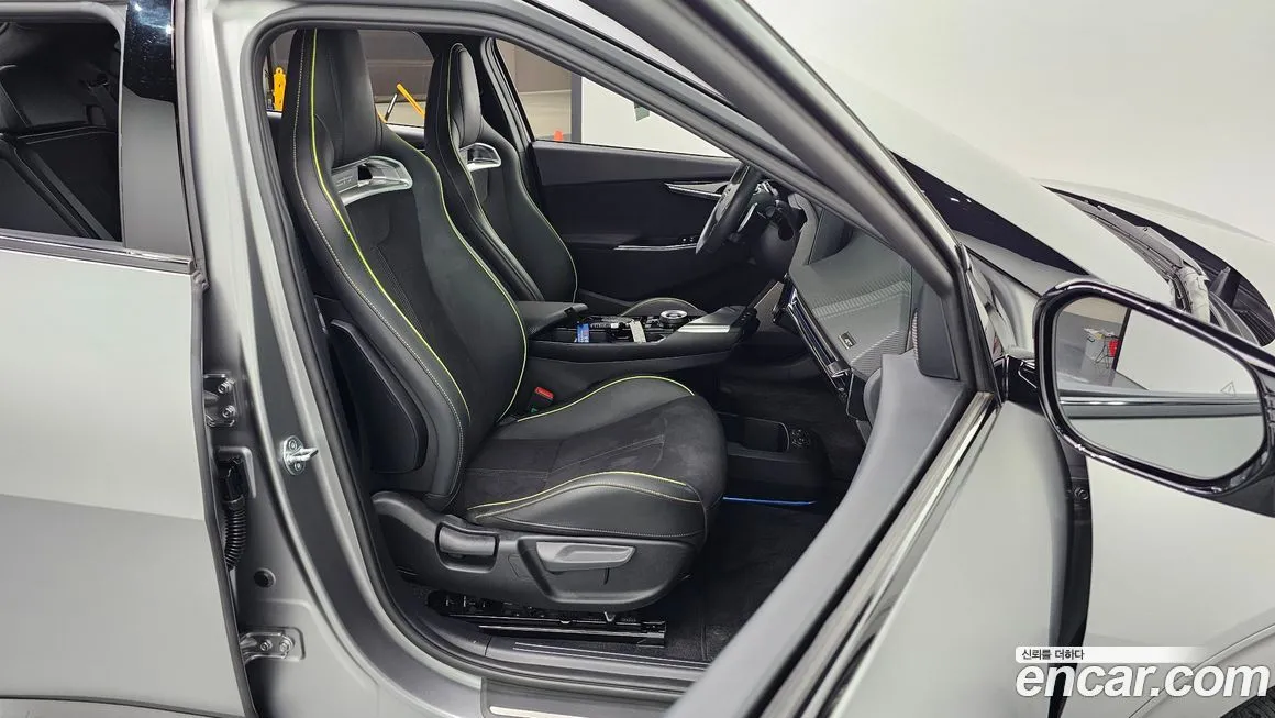 Kia EV6 2023 из KR, фото 10