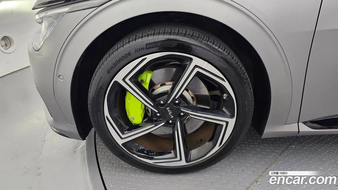 Kia EV6 2023 из KR, фото 5