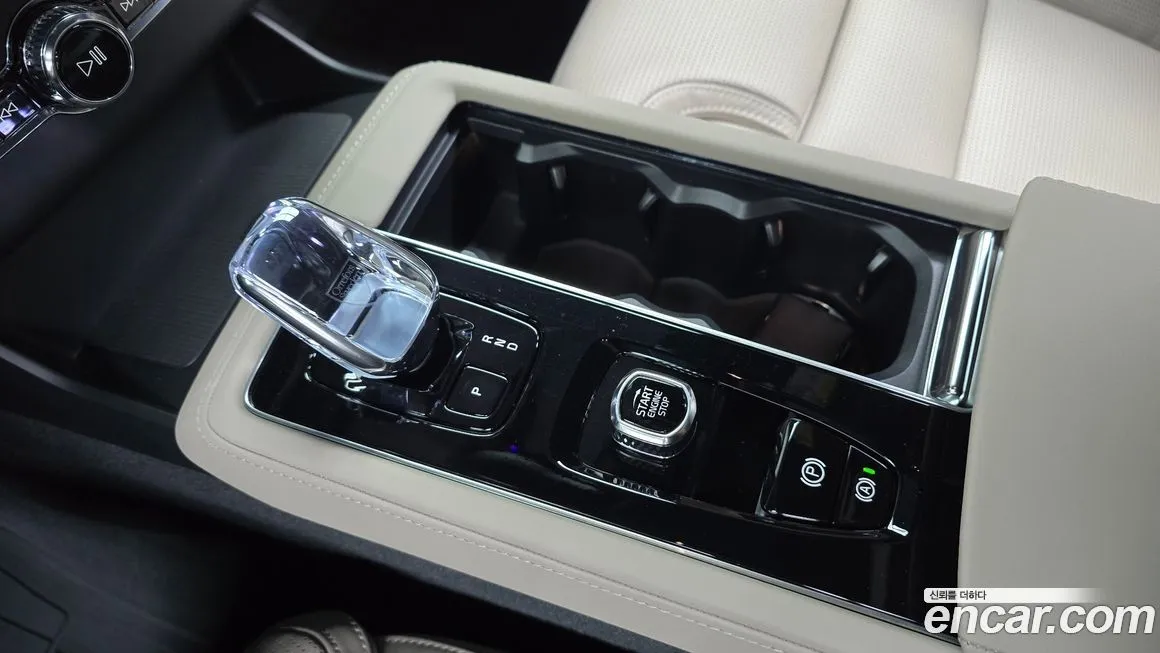 Volvo XC90 2025 из KR, фото 9